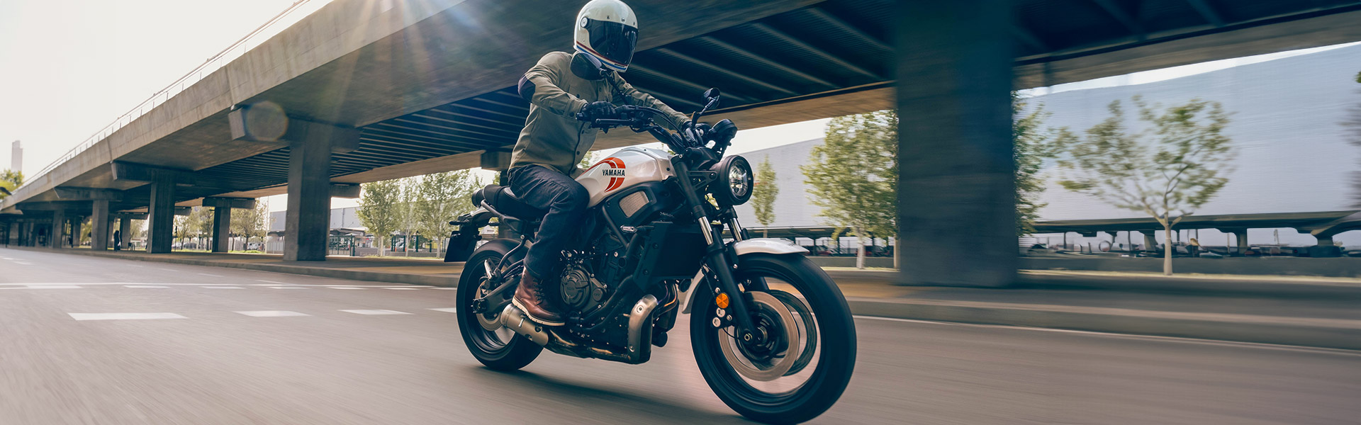 yamaha-xsr700